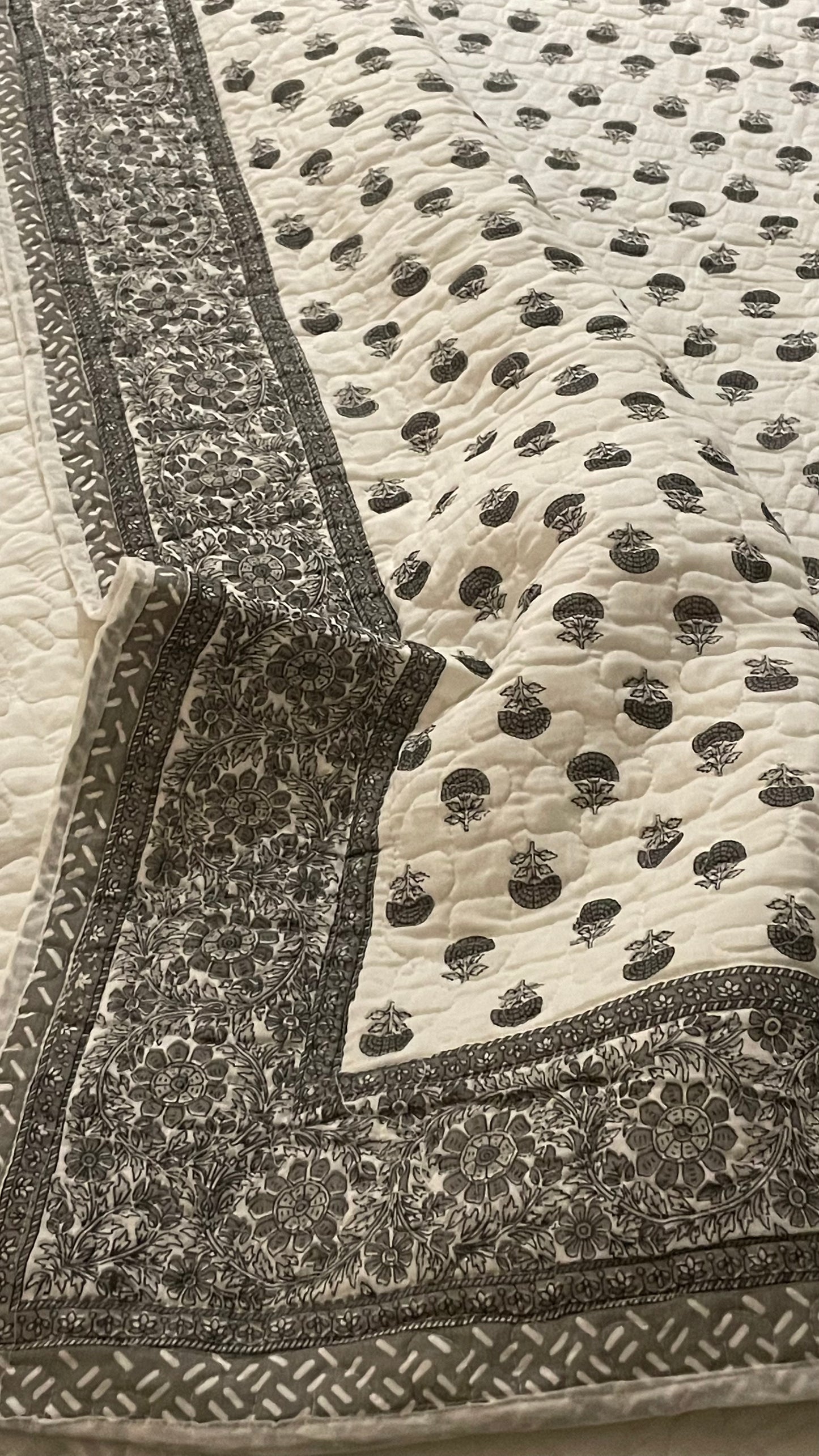 Greytone Booti Quilted Cover