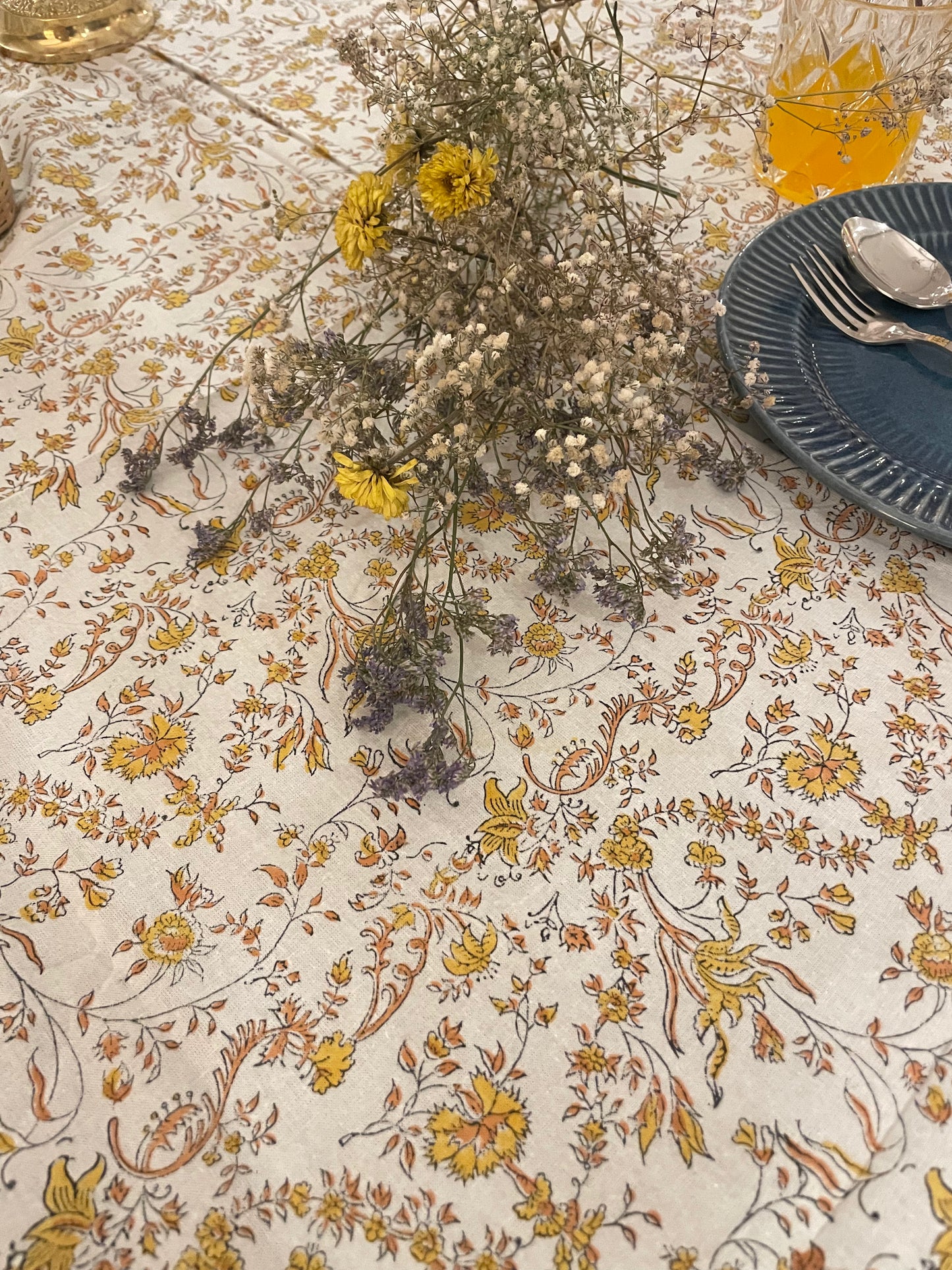 Lemon Blossom Table Cover - Four Seater