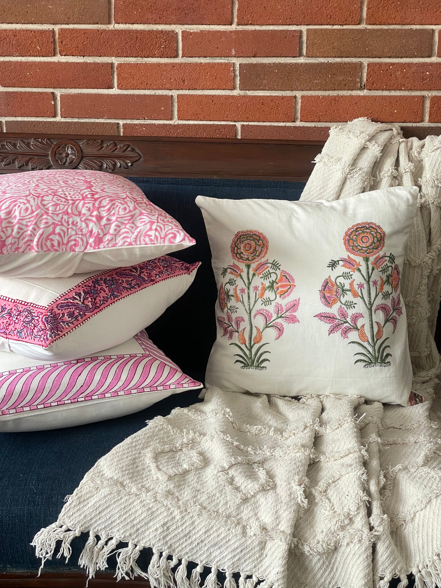 Pink Shrubs Cushion Cover (Set of 2) (16'x16')