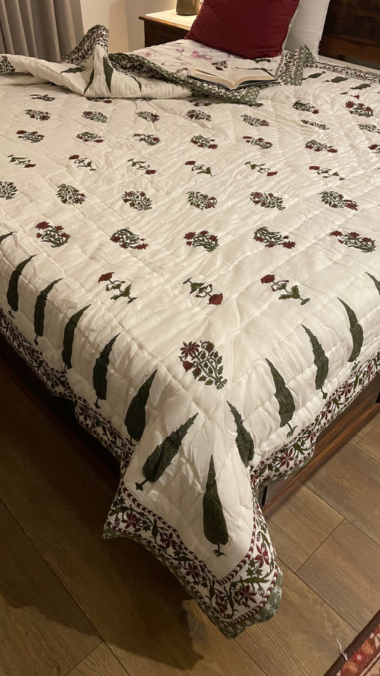 Red Foral Glory Double Quilt - Reversible