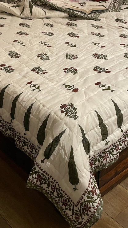 Red Foral Glory Double Quilt - Reversible