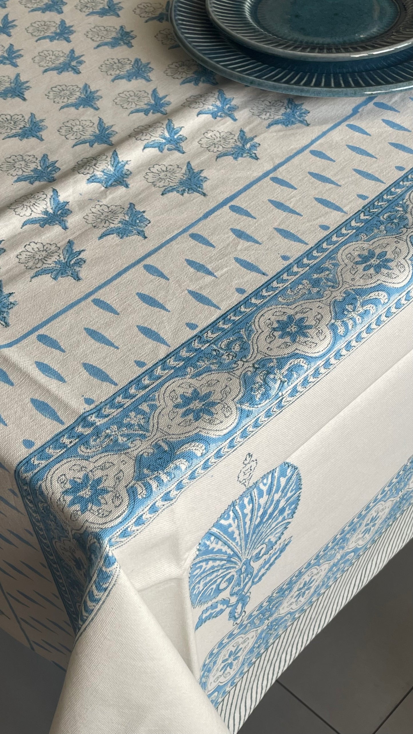 Blue Spring Table Cover - Six Seater