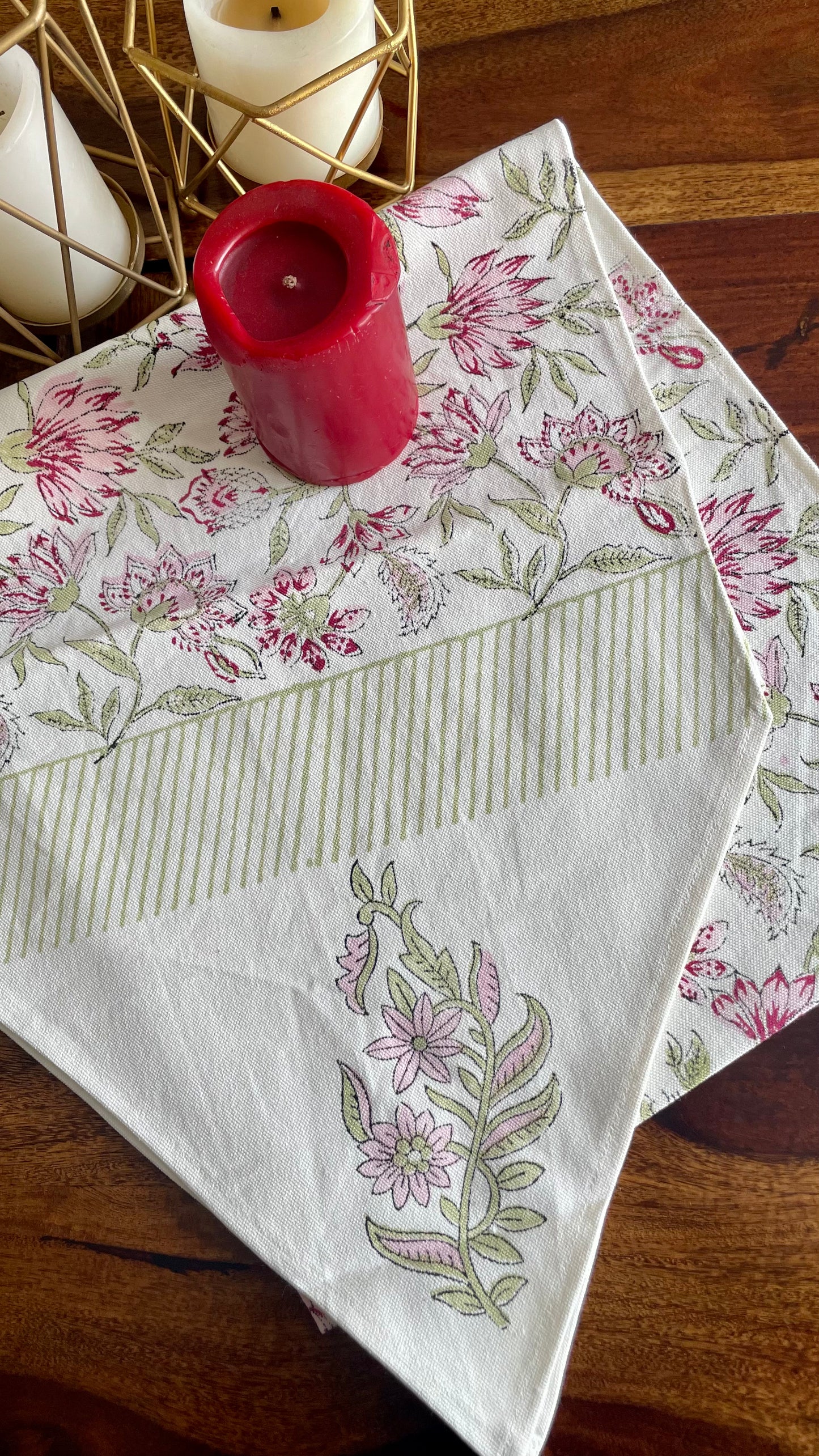 Pink Dahlia Table Runner